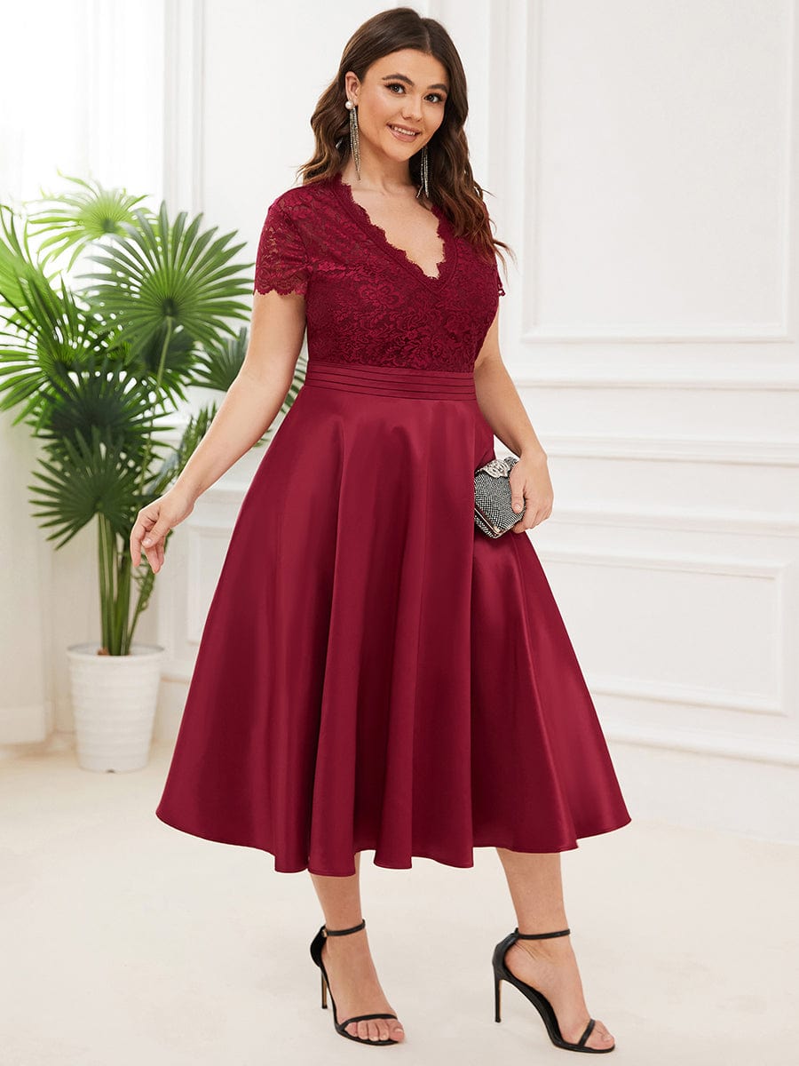 Plus Size V-neck Lace A-line Dress #color_Burgundy