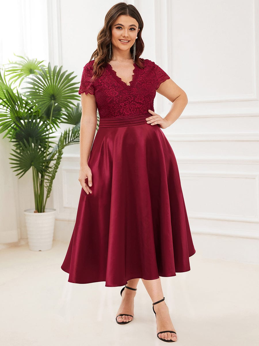 Plus Size V-neck Lace A-line Dress #color_Burgundy