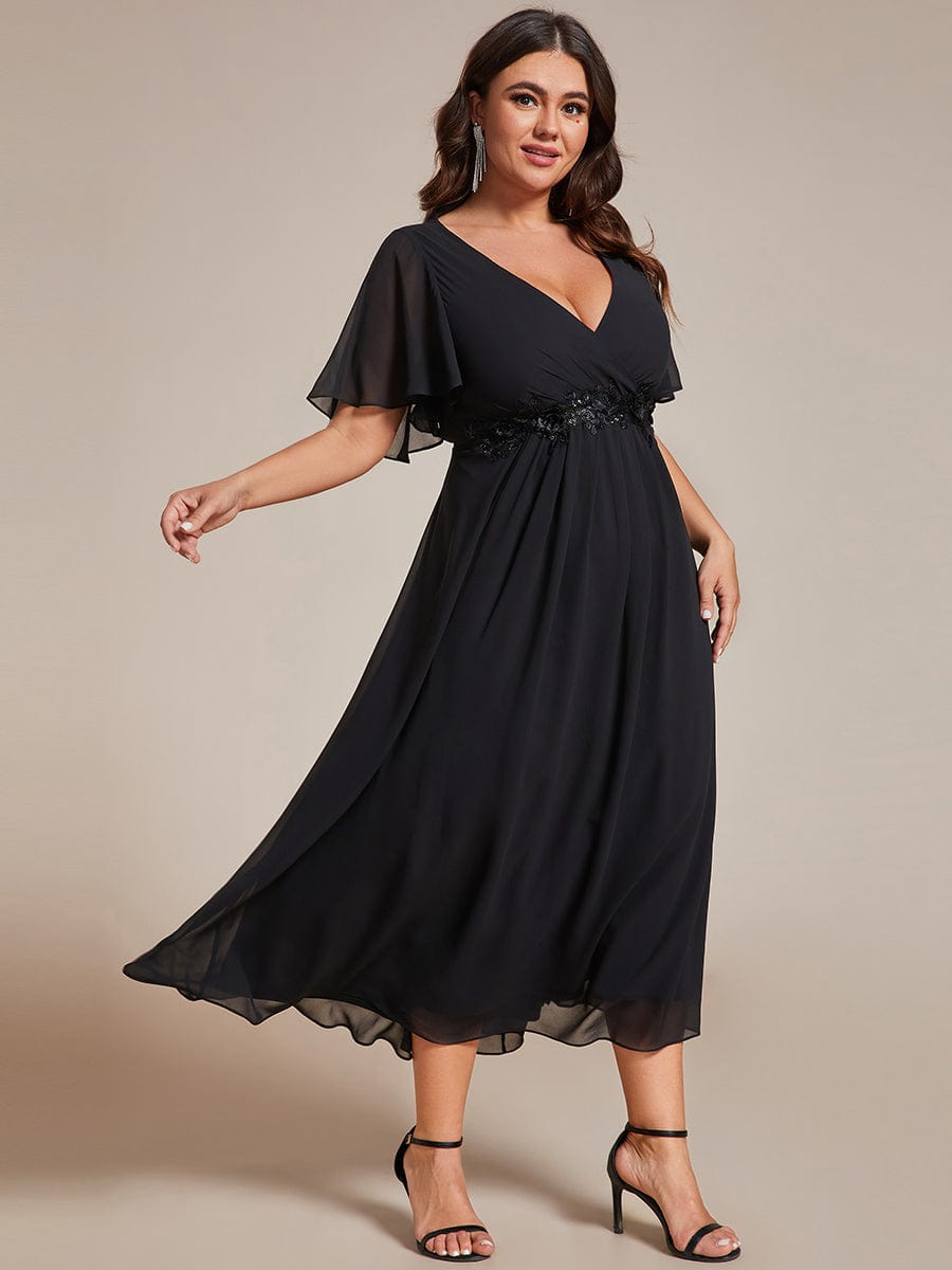 Plus Size V-Neck Waist Applique Midi Dress #color_Black