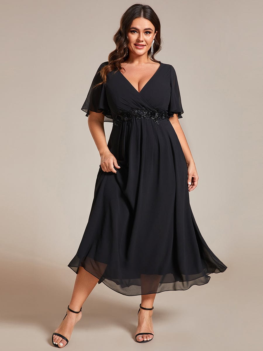 Plus Size V-Neck Waist Applique Midi Dress #color_Black