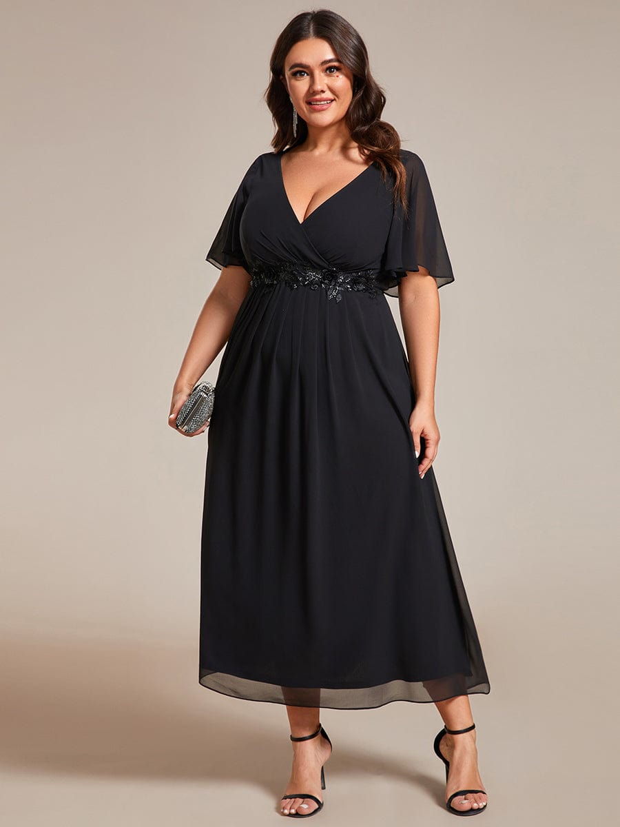 Plus Size V-Neck Waist Applique Midi Dress #color_Black