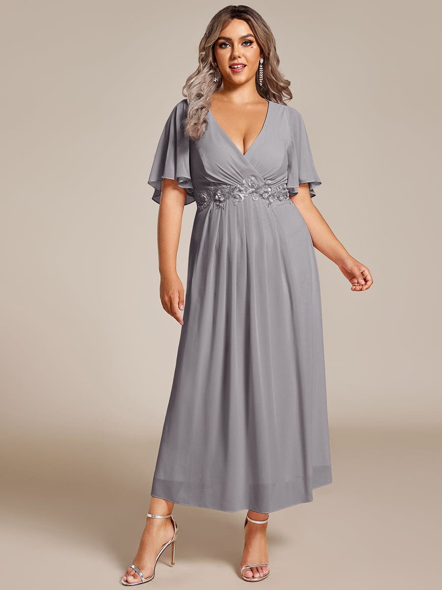 Plus Size V-Neck Waist Applique Midi Dress #color_Grey