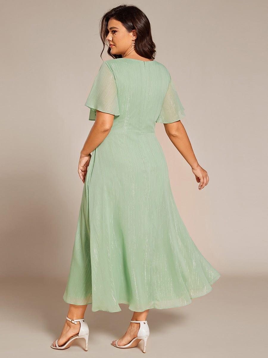 Plus Size Short Sleeve Twist Knot Metallic Midi Dress #color_Summer Green